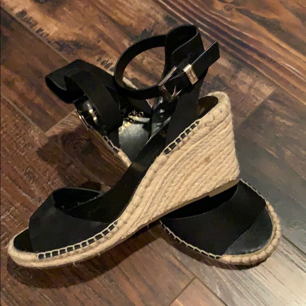 Vince Camuto black wedges